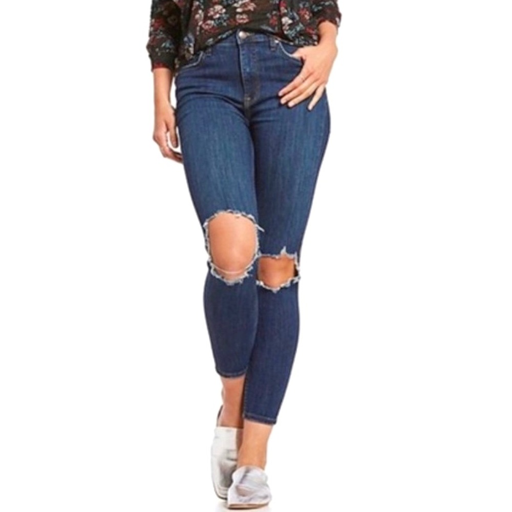 Free People Distressed Busted Knee Medium Wash Mid Rise Cropped Skinny Jeans